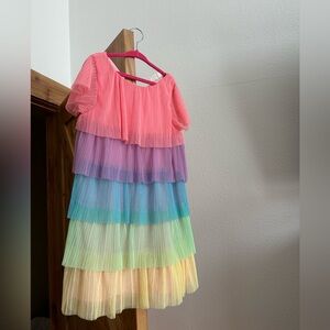 H&M girls dress size 5-6. Only worn once. Adorable.